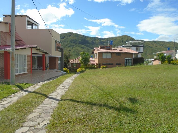 Guía para Comprar el Lote perfecto en Chachagui, Colombia